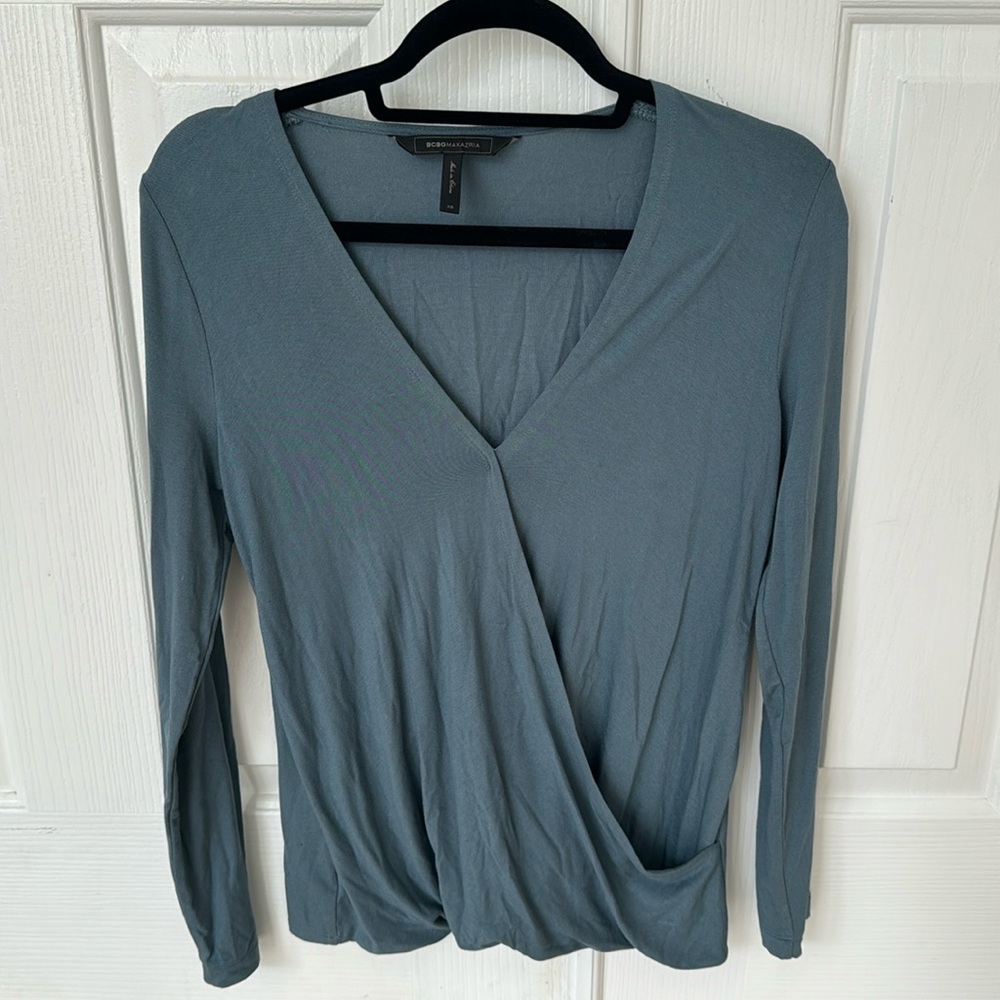 BCBGMaxAzria long sleeve sea blue XS top